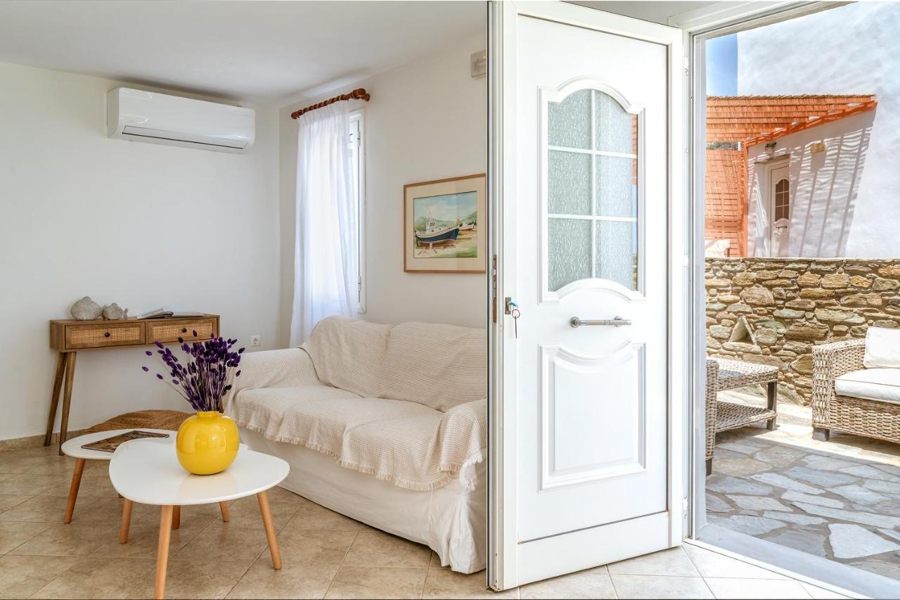 Anemologio 301 Tinos Holiday home *
